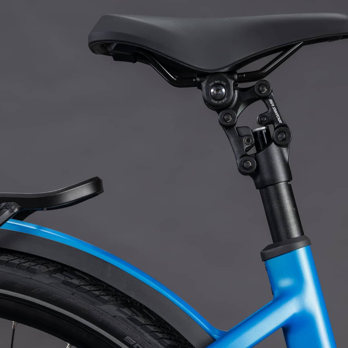 Cube Kathmandu Hybrid Comfort 800 - Azure´N´Black – Image 5