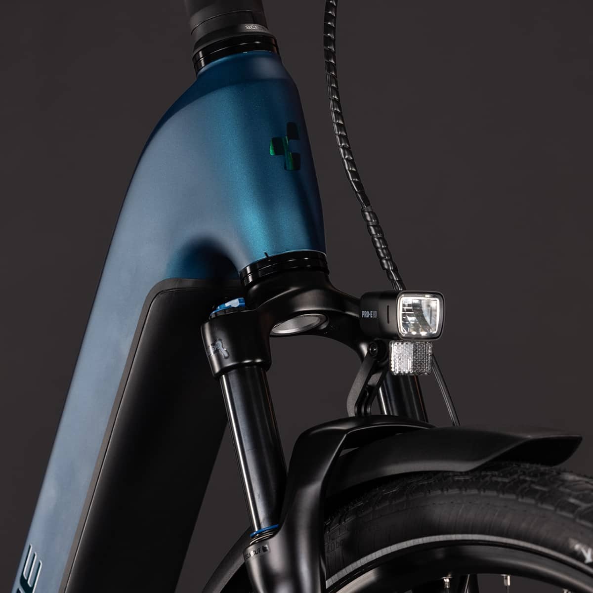 Cube Touring Hybrid Pro 800 - Electricblue´N´Prizm – Image 8